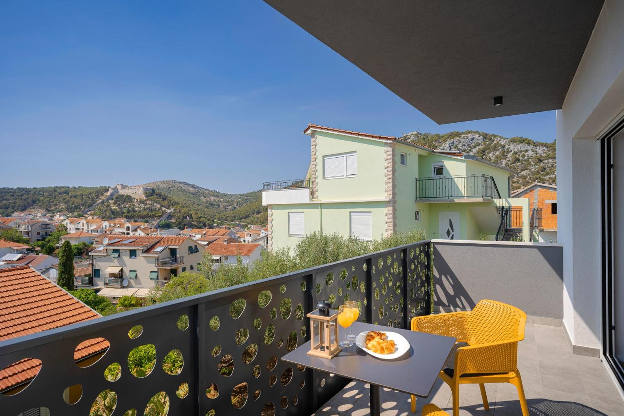 Modern, 2 Bedroom Apartment Hvar Town Exterior photo