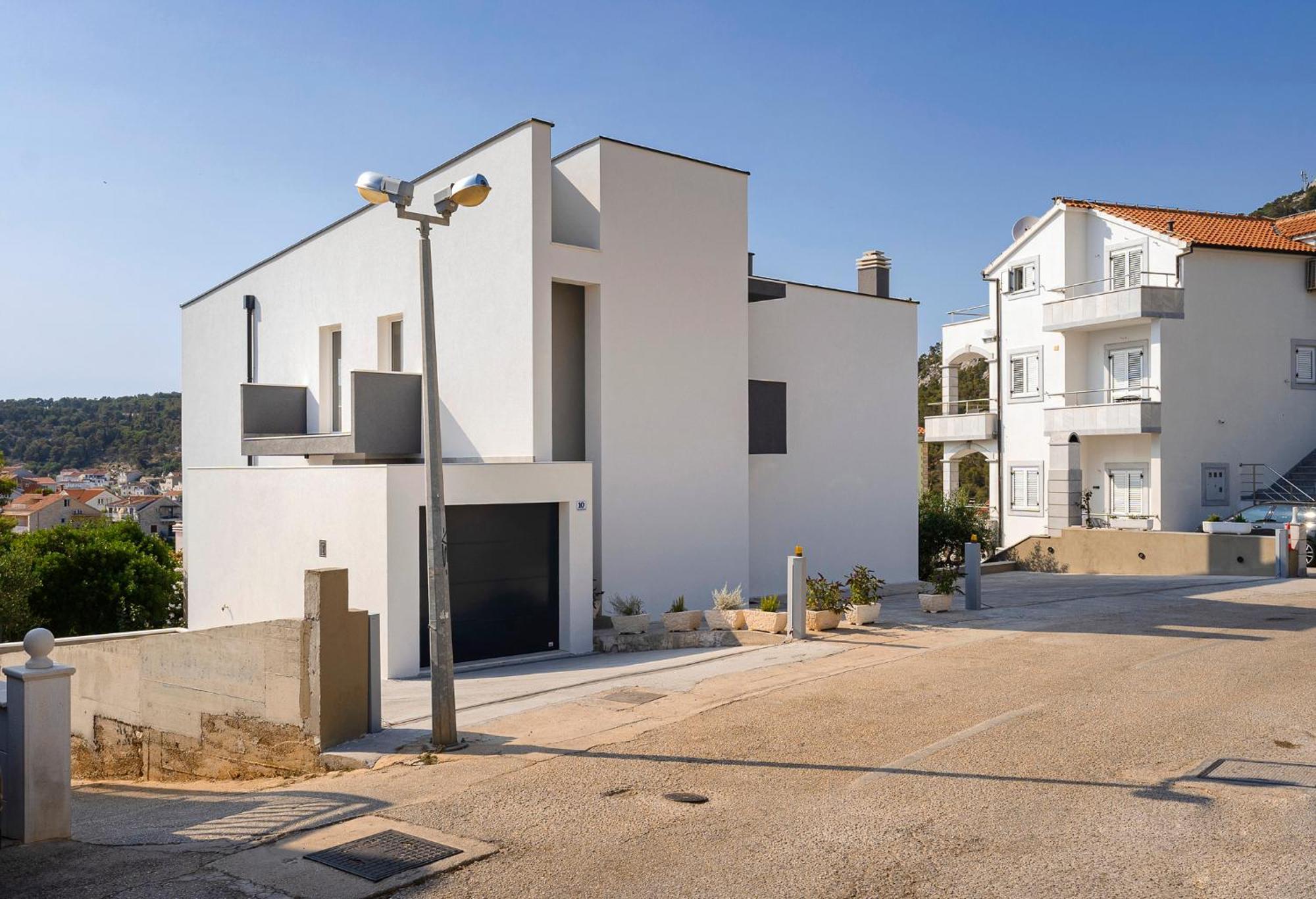 Modern, 2 Bedroom Apartment Hvar Town Exterior photo